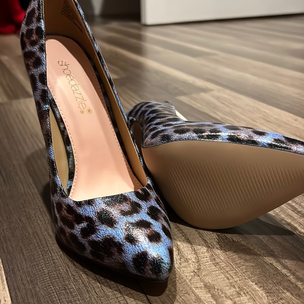 Brand new never worn!